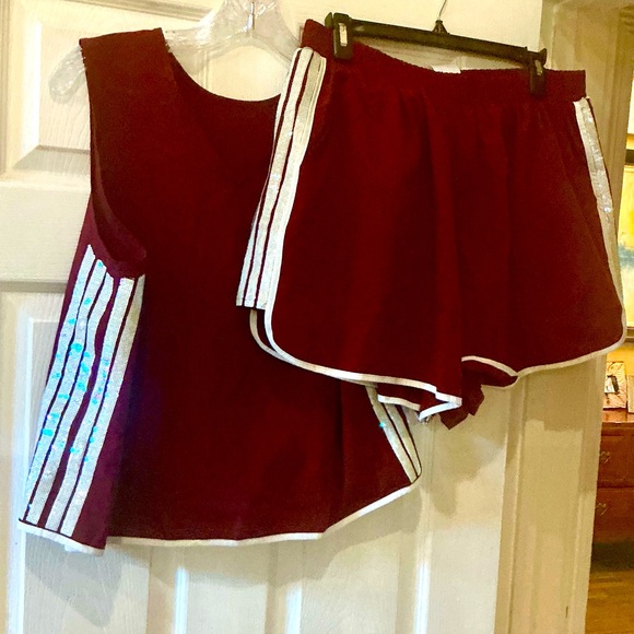 Queen of Sparkles Maroon active set size large - Picture 3 of 4